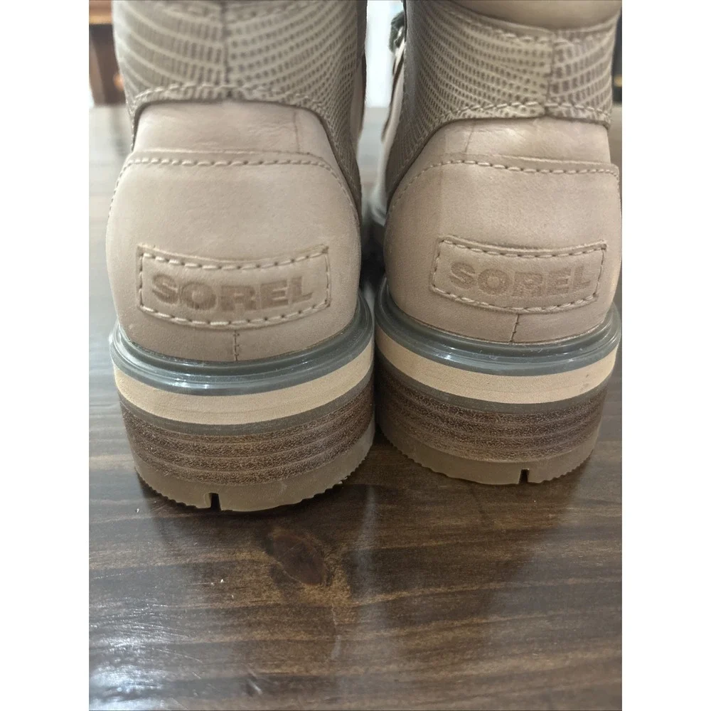 Sorel Women's Lennox Hiking Boot Waterproof,m Snakeskin size 6.5 UNWORN